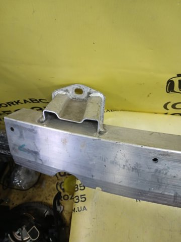 Буфер бампера заднего 51127377218 BMW
