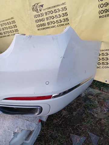 Задний бампер 51127427622 BMW