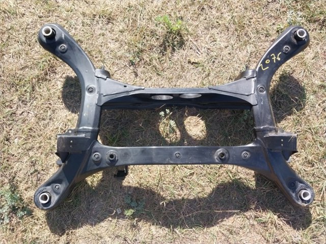 TOYOTA 512060E043 Балка задней подвески (подрамник) в наличии Ужгород