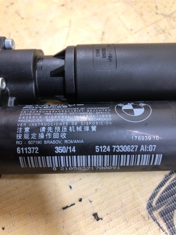 Газовый упор багажника 51247330627 BMW
