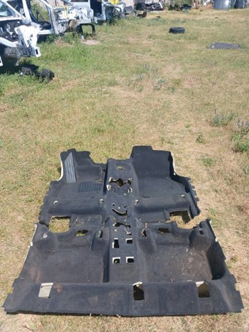 Покрытие напольное салона, заднее 51477463984 BMW