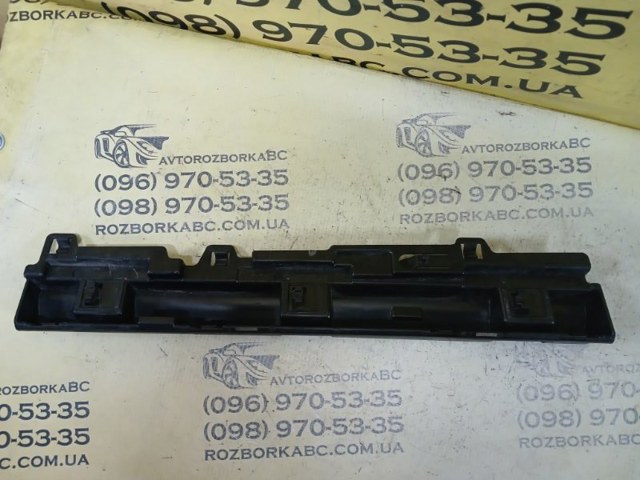 Опора порога (крепление) 51777256915 BMW