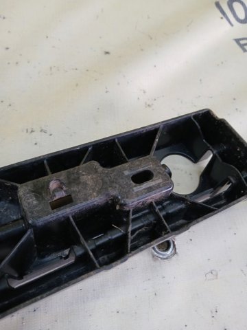 51777387346 BMW Кронштейн наружной накладки порога правой купить в Черновцы
