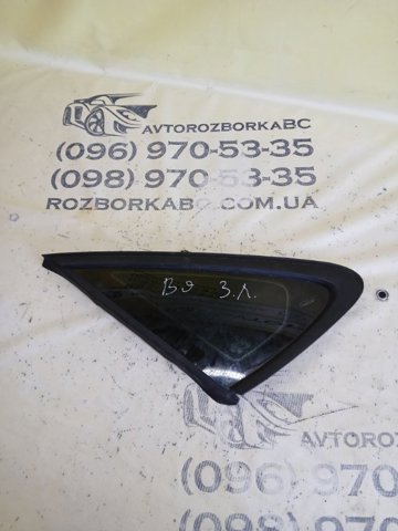 Стекло багажного отсека, правое 561845298JNVB VAG