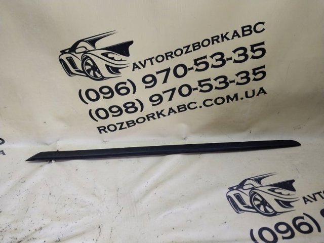 VAG 571854328A5AP Молдинг лобового стекла правый в наличии Черкассы
