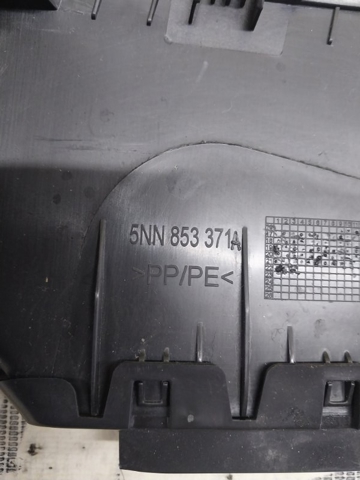VAG 5NN853371A82V Накладка дверного порога внутренняя левая в наличии Тернополь