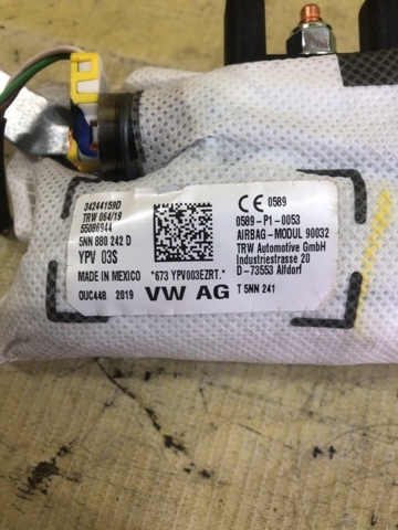 VAG 5NN880242D Подушка безопасности (AIRBAG) спинки сиденья правого в наличии Днепр