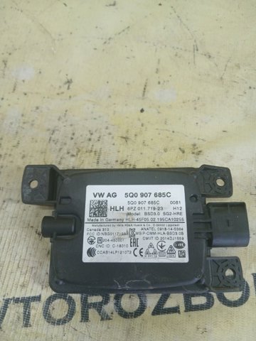 Датчик контроля мертвой зоны, задний 5Q0907685C VAG