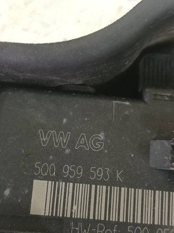 VAG 5Q0959593K Блок комфорта передней двери в наличии Киев