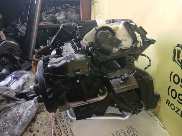 Корпус печки в сборе 5Q1820007D VAG