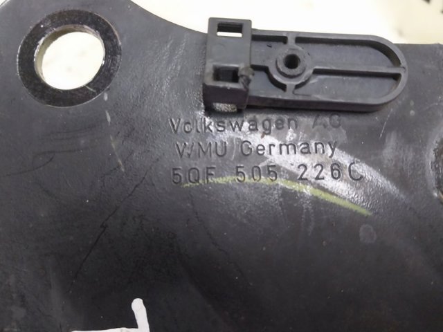 5QF505224C VAG Рычаг (тяга) задней подвески продольный нижний правый купить в Украина