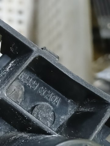 Крепление бампера 622235CA0A NISSAN