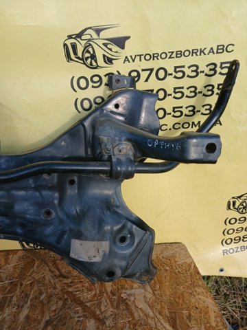 624004R000 Балка передней подвески (подрамник) купить Ирпень