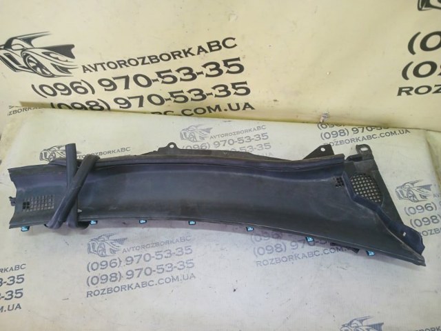 NISSAN 668624GR0A Водосток лобового стекла, жабо в наличии Львов