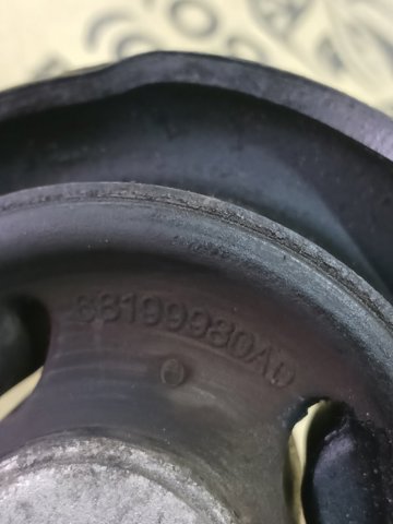 Рычаг/тяга задней подвески продольный нижний, левый 68155227AF CHRYSLER