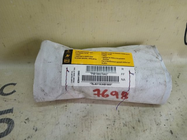 Подушка безопасности AIRBAG спинки сиденья, правого 68156078AC CHRYSLER
