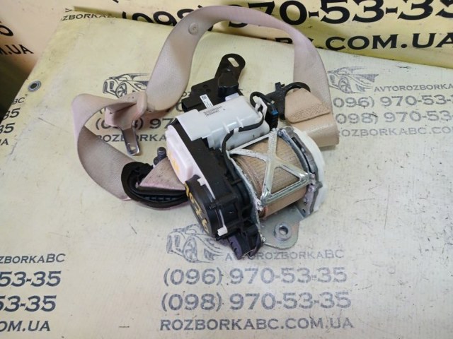 72117402431 BMW Ремень безопасности купить в Ужгород
