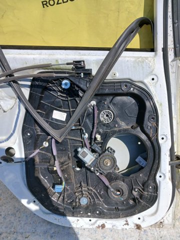 Задняя левая дверь 77003A7010 HYUNDAI
