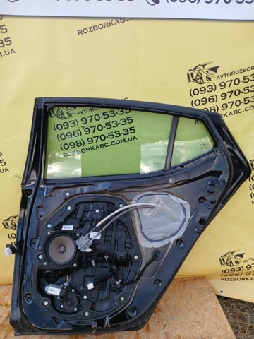 Дверь пассажирская задняя правая 770044C000 HYUNDAI
