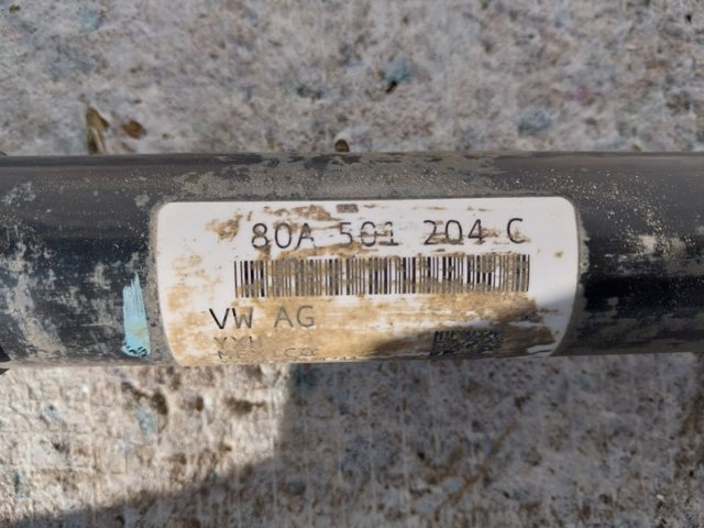 Полуось задняя, правая 80A501204C VAG