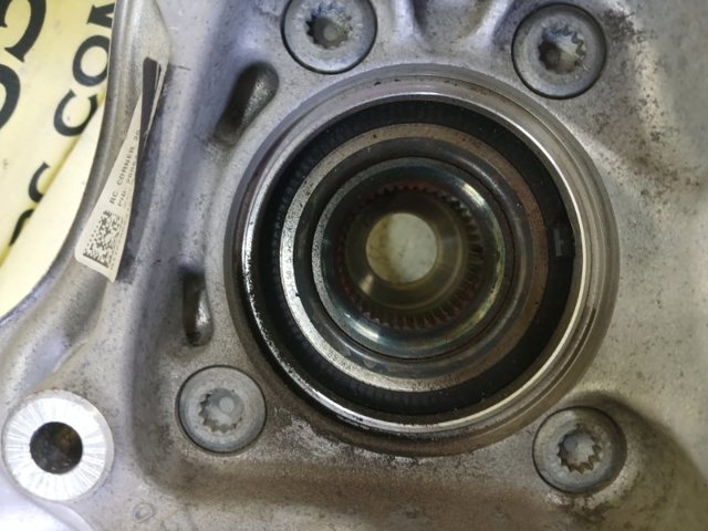 VAG 80A505436J Цапфа задняя правая в наличии Черкассы