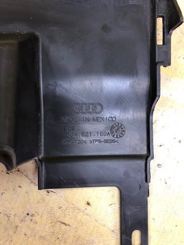 VAG 80A821169A Уплотнитель крыла в наличии Харьков