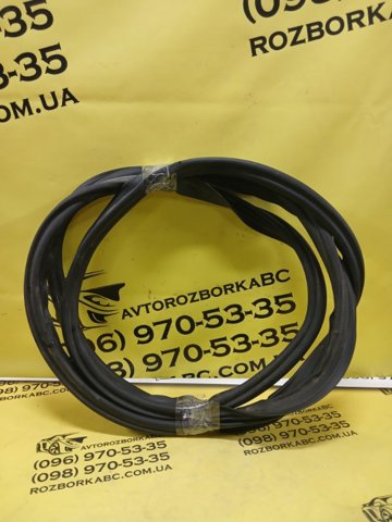Уплотнитель двери задка кузова 80A827705A VAG