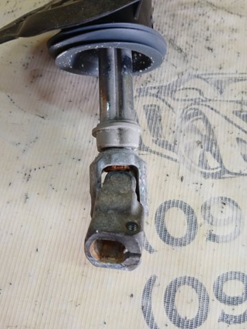 VAG 80B419753C Вал рулевой колонки в наличии Черновцы