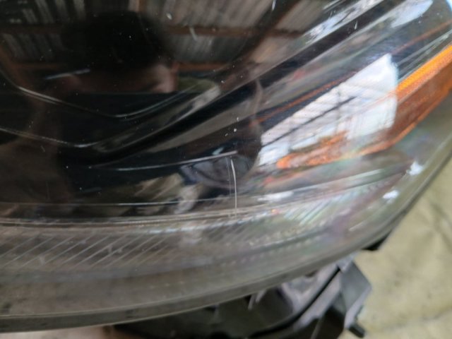 Блок фара левая 811500E470 TOYOTA