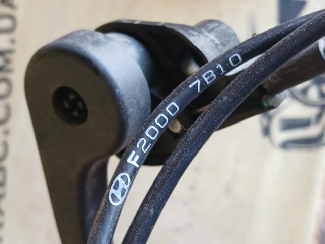 Рычаг открывания капота 811812B000 HYUNDAI