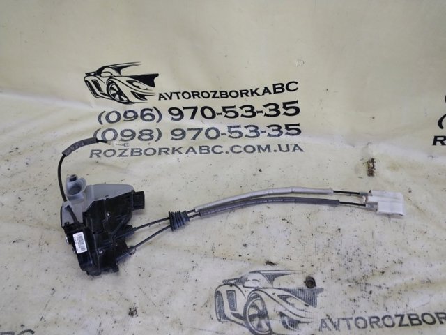Замок передней пассажирской двери 81320G2010 HYUNDAI