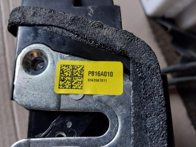 Замок задней двери, правой 81420A7011 HYUNDAI