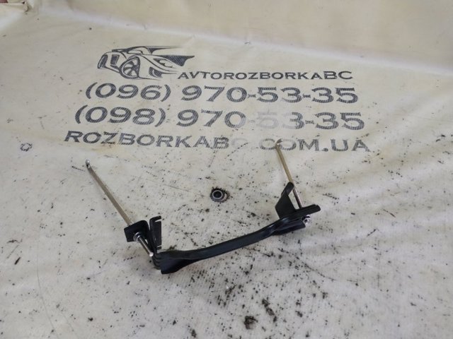 Крепление аккумулятора 82184AN000 SUBARU