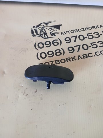 Форсунка омывателя стекла лобового, левая 83A955987A NISSAN