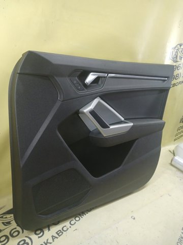 Обшивка передней двери правой 83B867104SSWS VAG