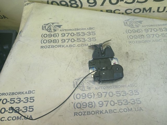 Замок двери багажника 846303TA0A NISSAN