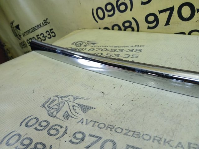 Молдинг заднего бампера, центральный 850725AA0A NISSAN