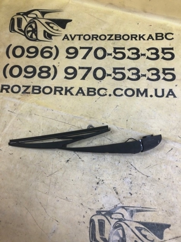 Поводок дворника заднего стекла 852410E080 TOYOTA