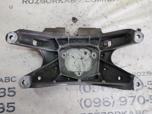8K0399263BF VAG Балка крепления коробки передач купить в Ужгород