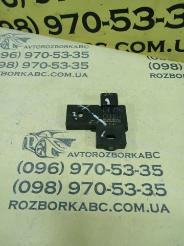 VAG 8K0906651C в наличии Ирпень