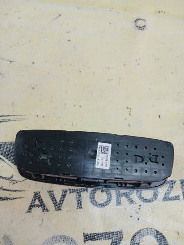 VAG 8V0947111B в наличии Житомир