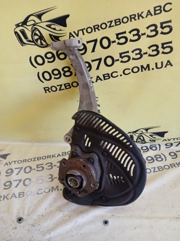 VAG 8W0407560 Цапфа передняя правая в наличии Тернополь
