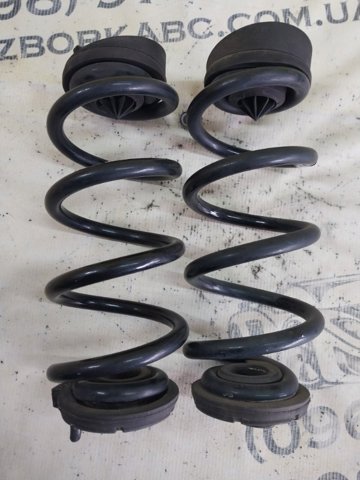 Пружина задняя 8W0511115EP VAG