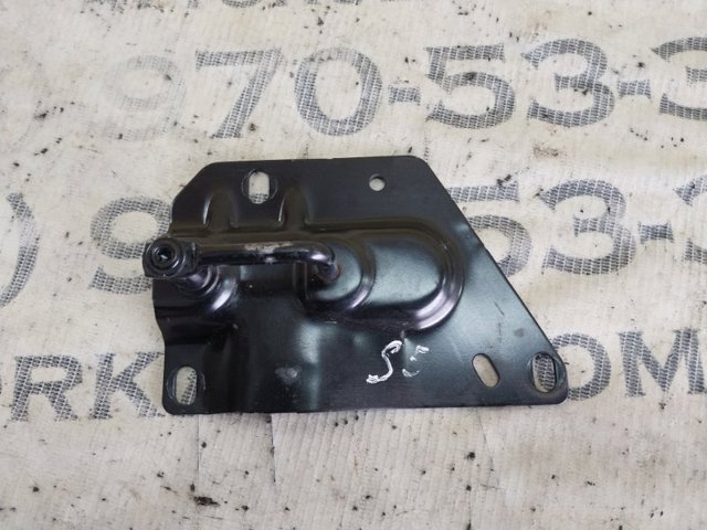 8W0823186D VAG Стояк-крюк замка капота купить в Черкассы