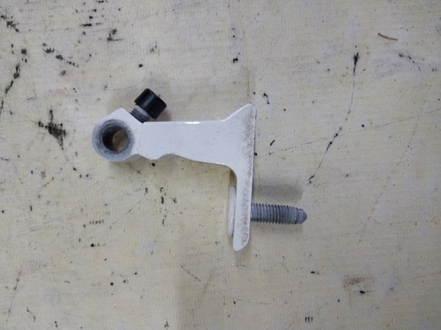 8W0831404A VAG Петля двери передней правой купить в Ужгород
