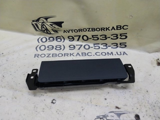 Подушка безопасности (AIRBAG) пассажирская, защиты коленей 8W0880842D VAG