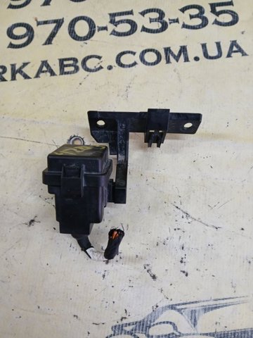 8W0937124A Блок предохранителей купить Чернигов