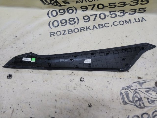 VAG 8W1863306CKND Накладка декоративная центральной консоли в наличии Киев