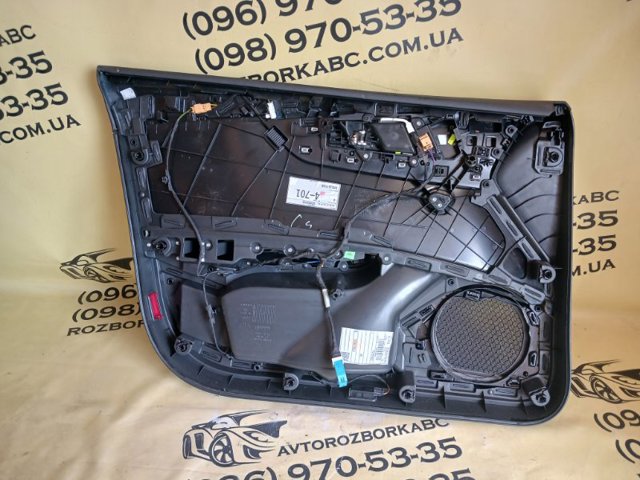 8W8867104BWFA Обшивка (облицовка) внутренняя двери передней правой купить Киев