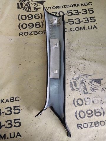 Обшивка стойки кузова внутренняя, передняя правая 8W8867234F VAG